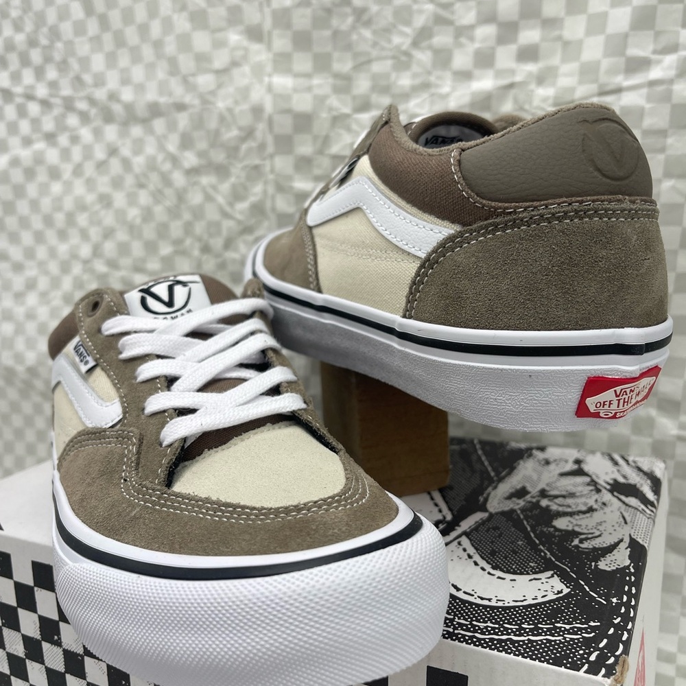 Vans Men’s Rowan
Walnut Sneakers 
VN0A5JIC1NU Tan and White Sneakers - Picture 11 of 16